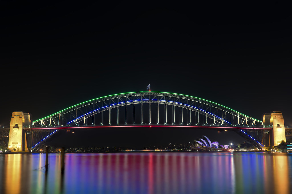 Puente de Sydney iluminado de noche